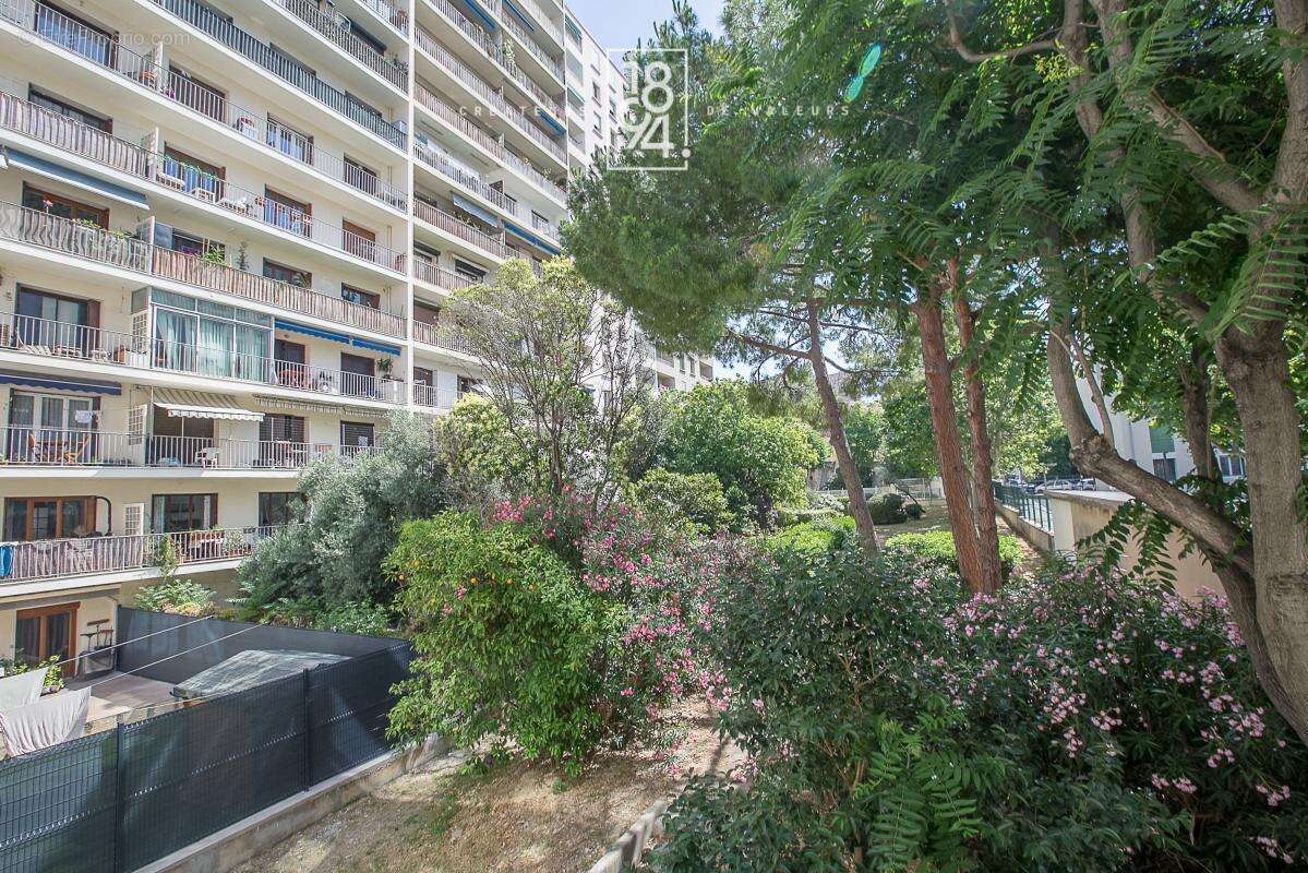 Appartement à MARSEILLE-7E