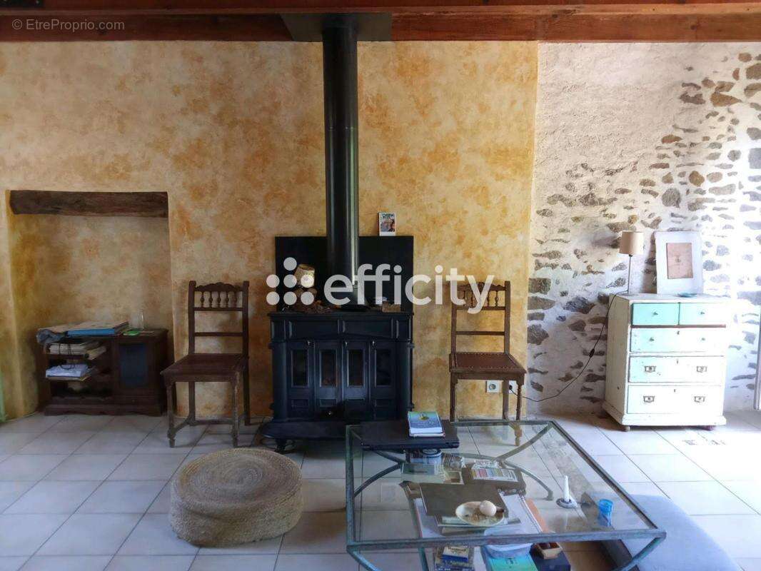 Maison à SAINT-PIERRE-DE-PLESGUEN