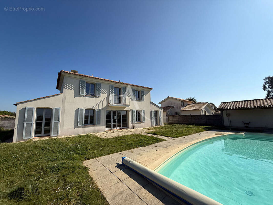 Maison à L&#039;AIGUILLON-SUR-VIE