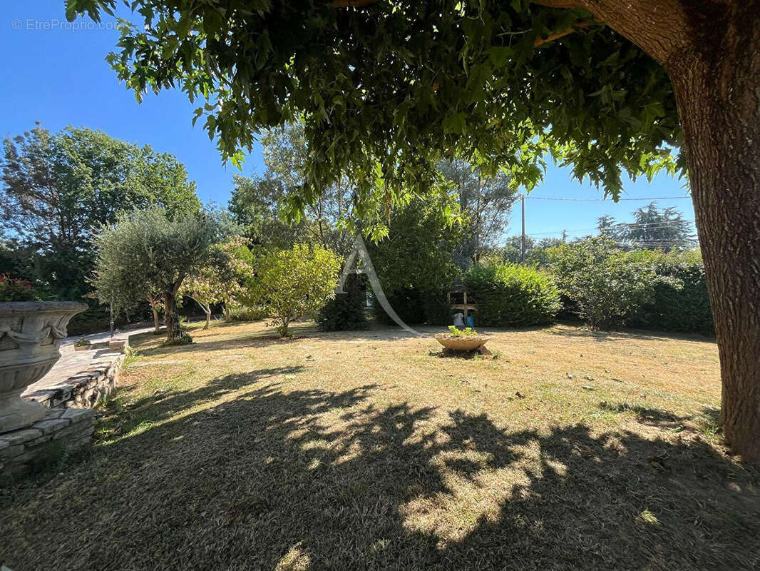 Grande maison de 182m² avec 4 chambres, piscine et sous-sol complet sur la commune de Rabastens ! - photo 18