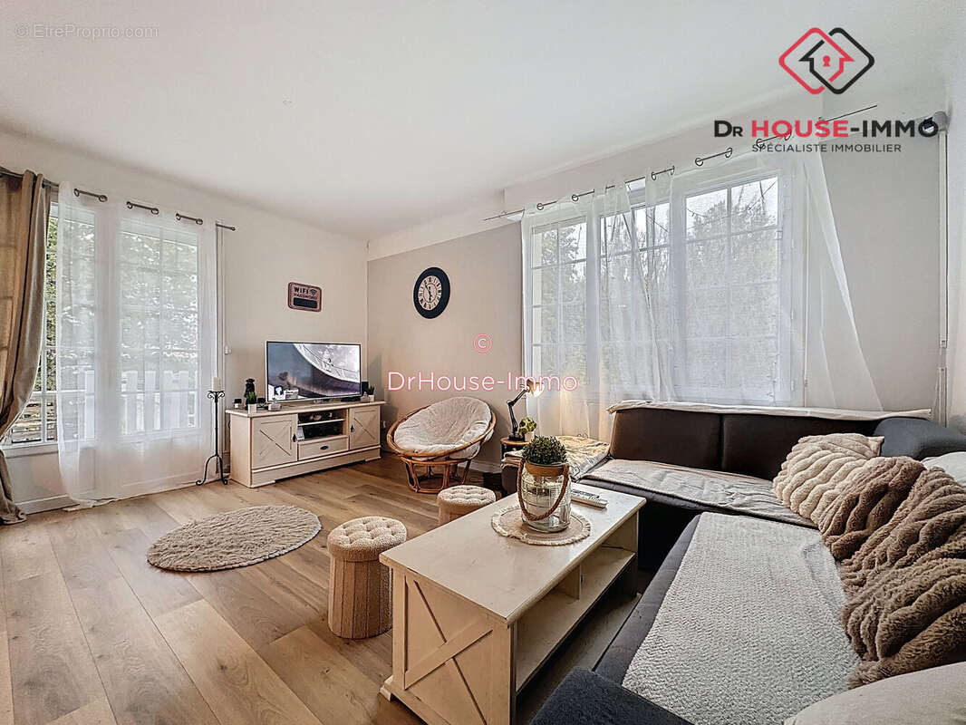 Maison à COULOUNIEIX-CHAMIERS