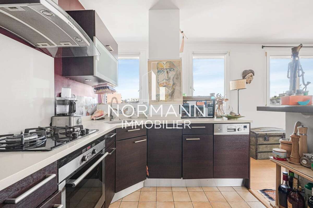Appartement à PARIS-20E
