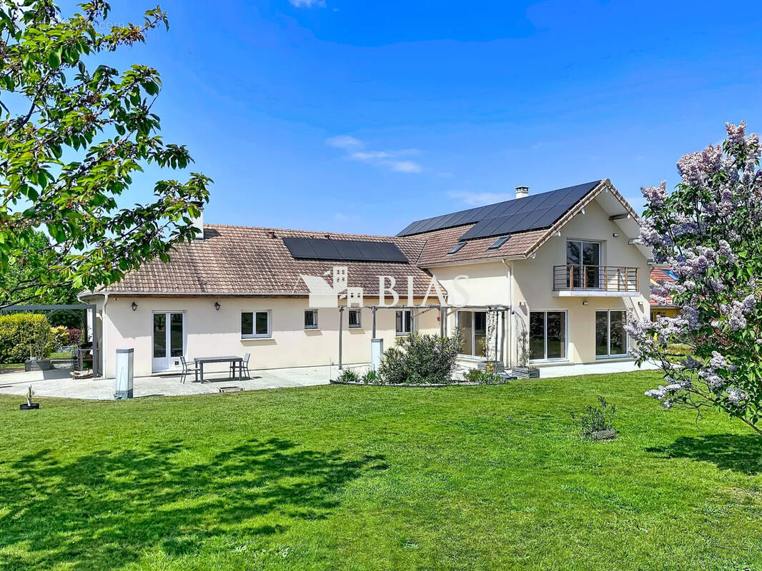 Maison à CONDE-SUR-RISLE