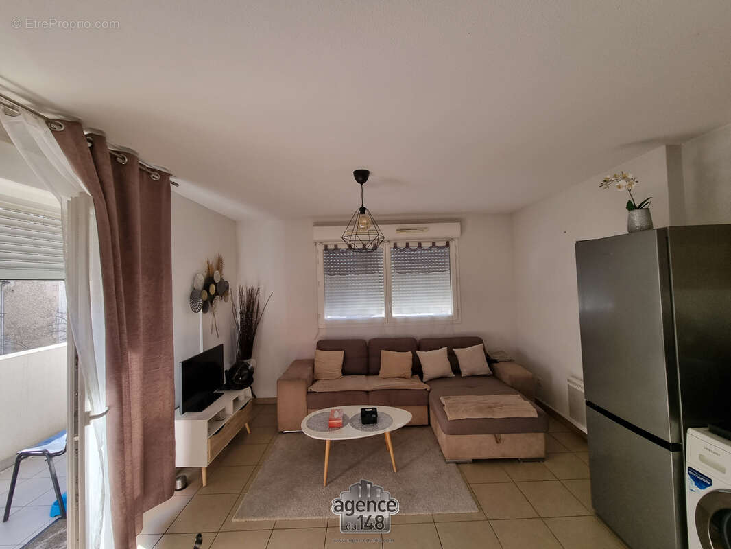Appartement à MARSEILLE-3E