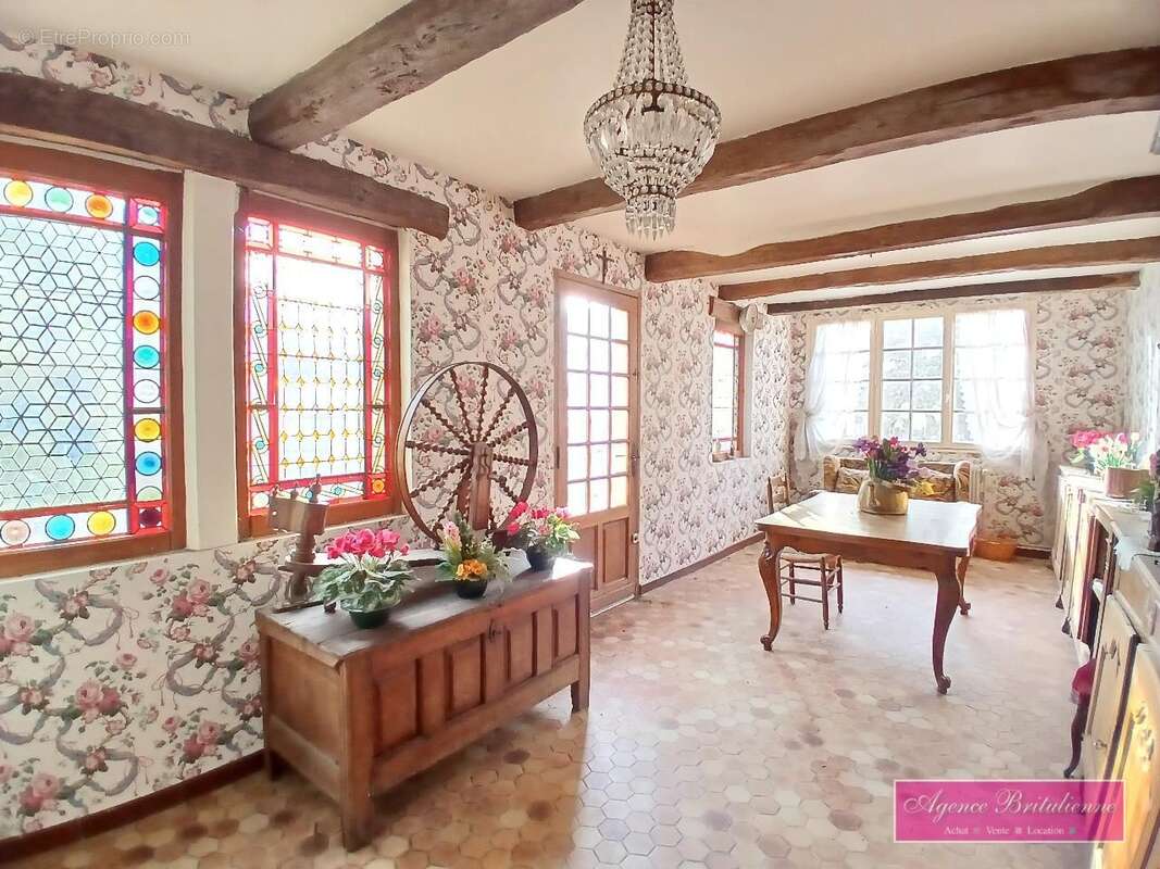 Maison à BRETEUIL
