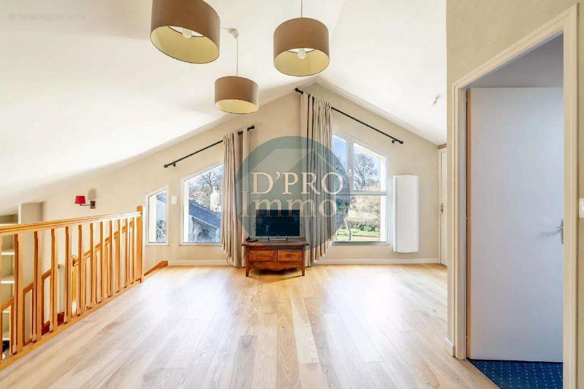 Maison à BASSE-GOULAINE