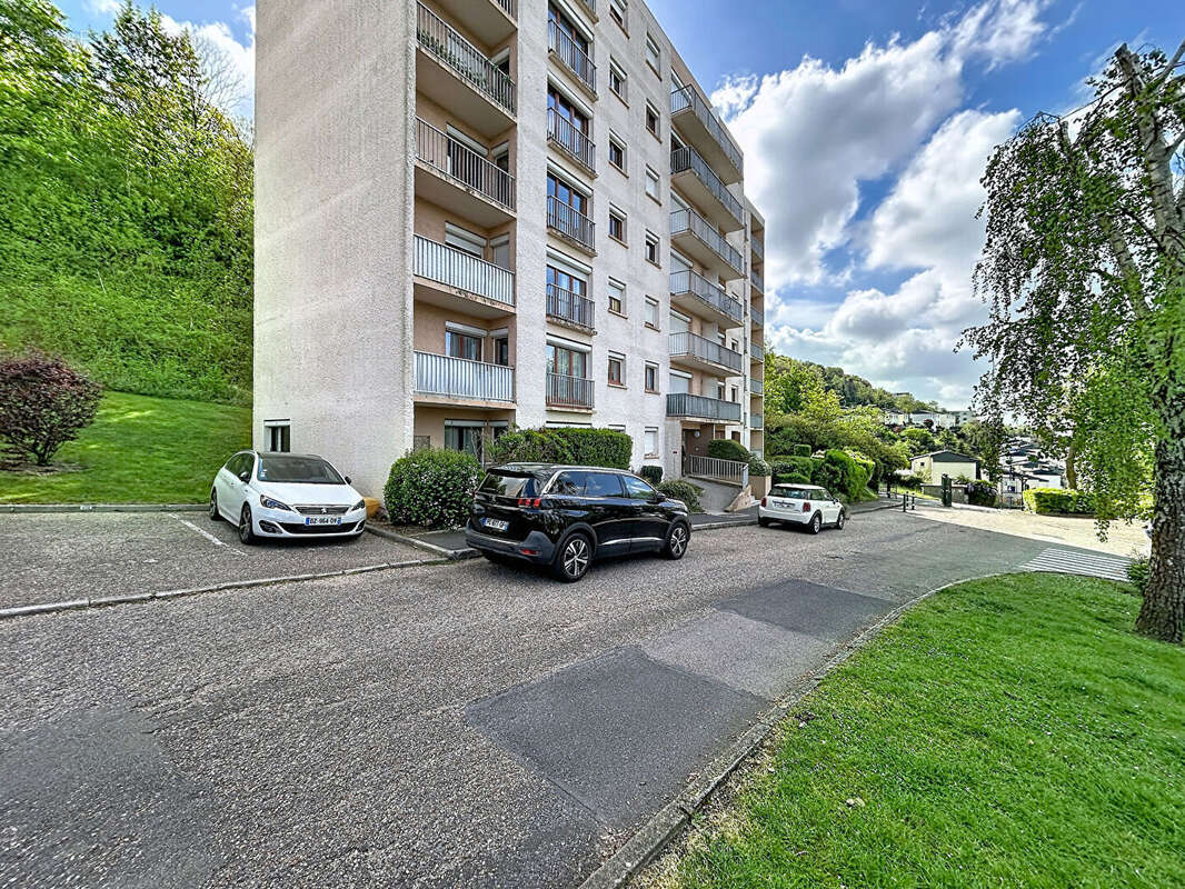 Appartement à DEVILLE-LES-ROUEN