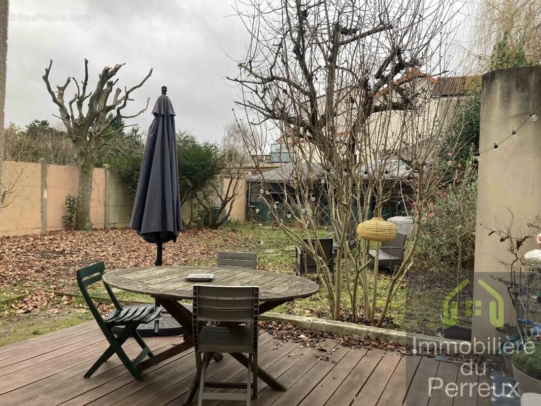 Maison à LE PERREUX-SUR-MARNE