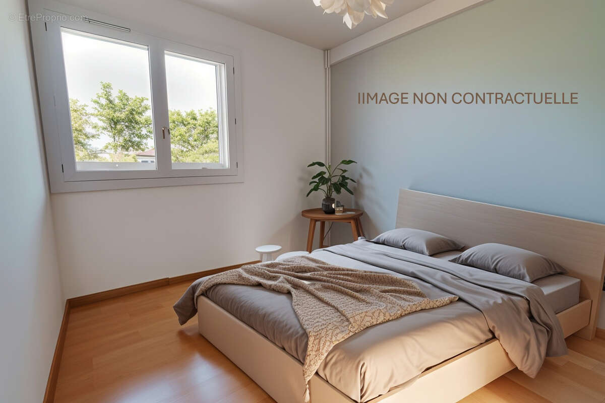 Appartement à CUERS