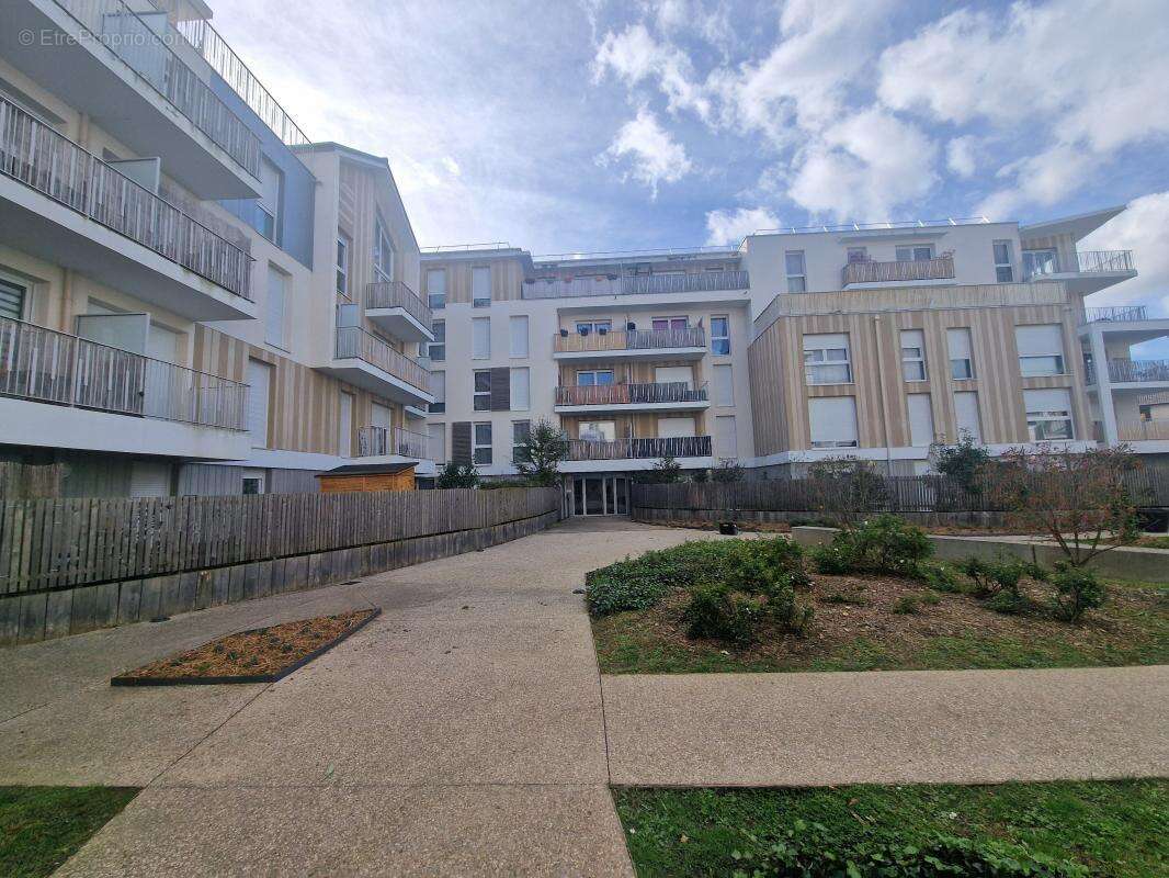 Appartement à VAIRES-SUR-MARNE