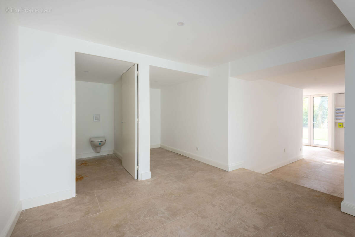 Maison à CAMBLANES-ET-MEYNAC