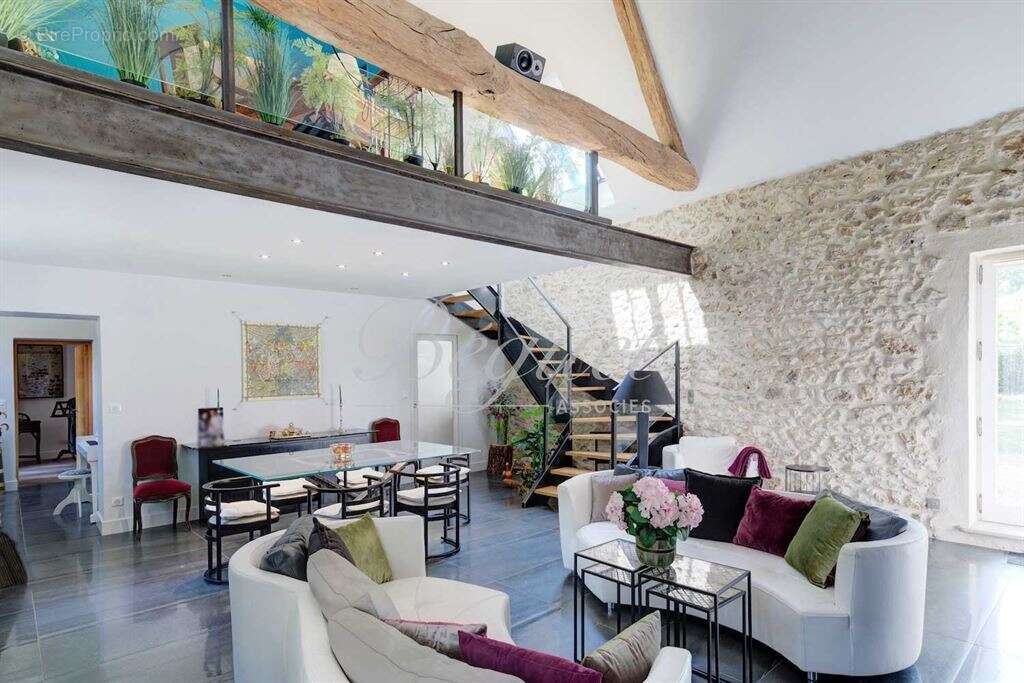 Maison à VEIGNE