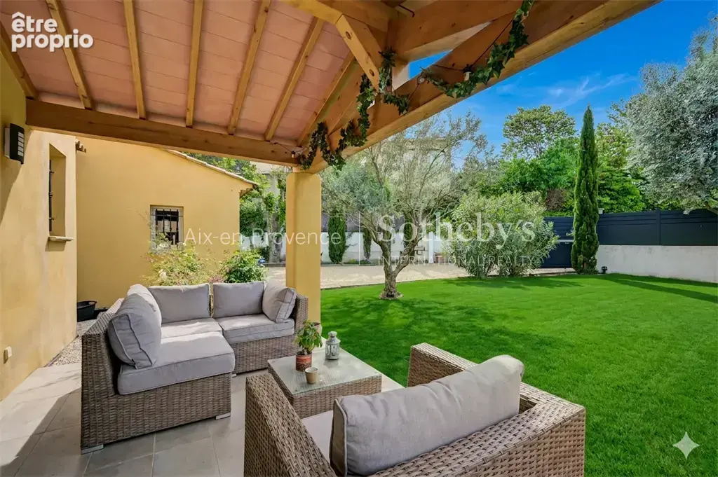 Villa familiale secteur prisé et résidentiel - photo 3