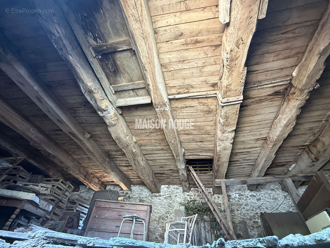 Maison Saint Pere T6 120 M2 avec 400m2 de dépendance - photo 13