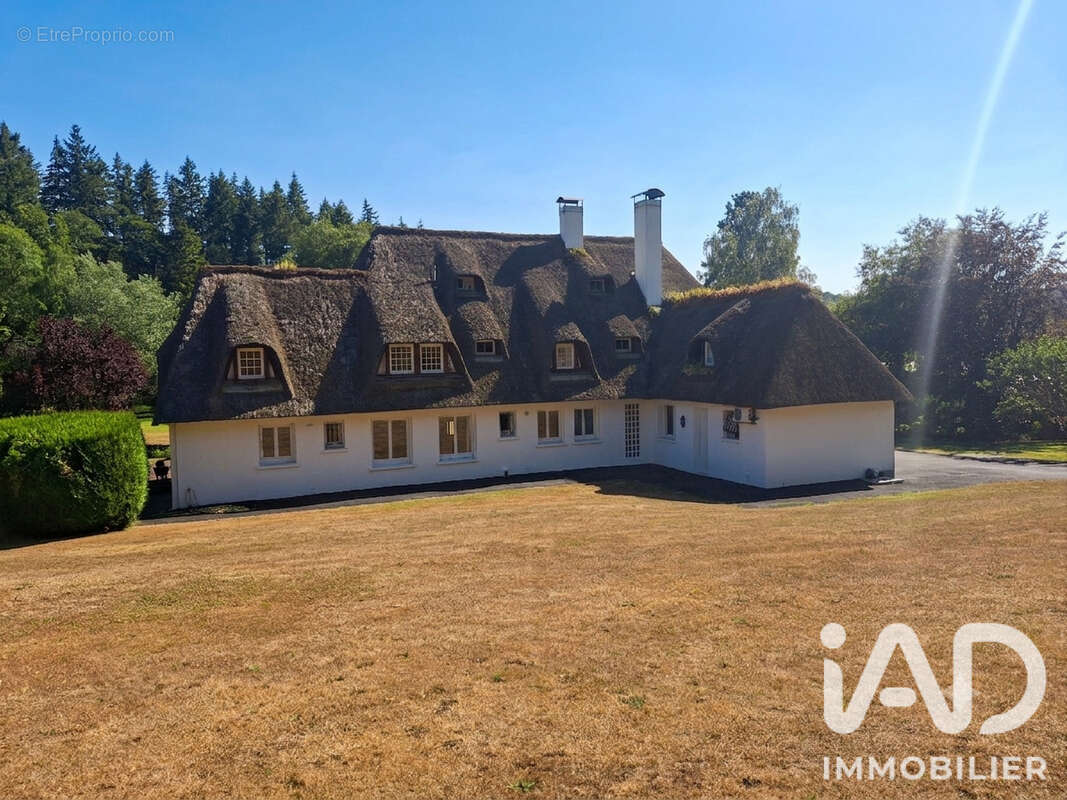 Maison 471 m² à Appeville-Annebault  - photo 6