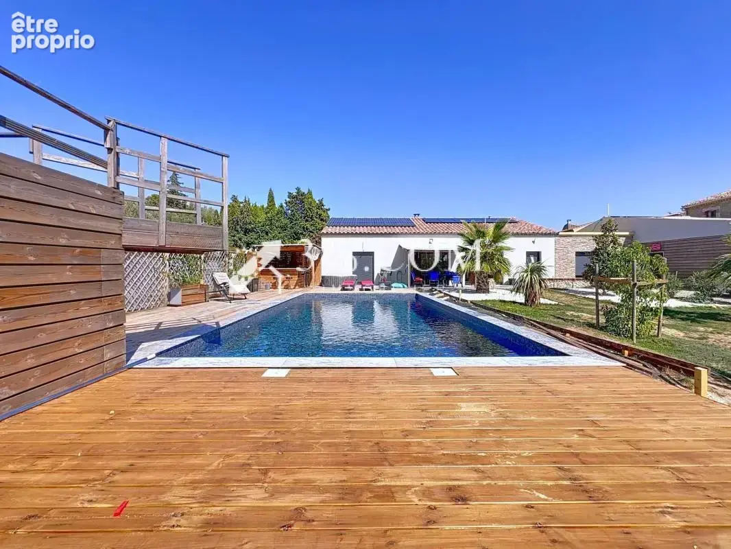 Belle maison contemporaine 6 pièces de 148 m2 avec piscine - photo 4
