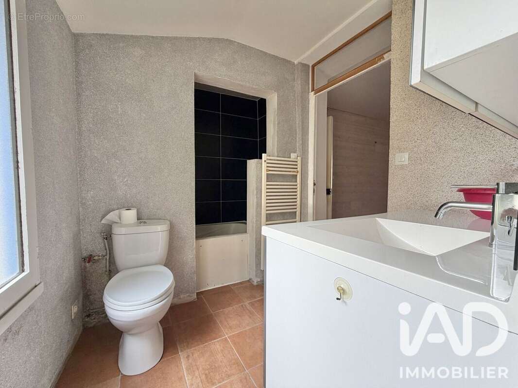 Maison 97 m² à Barneville-Carteret  - photo 6