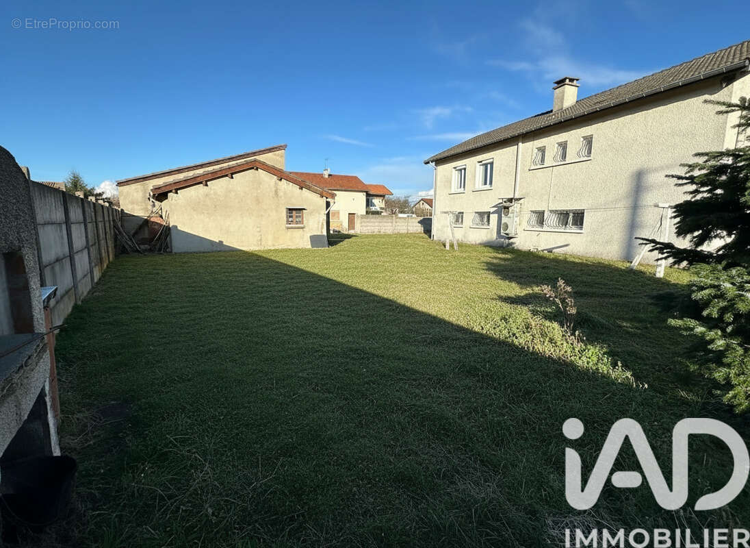 Maison 128 m² à Veauche  - photo 2