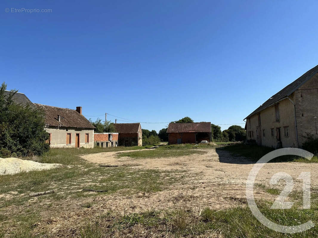 Maison à SURY-ES-BOIS