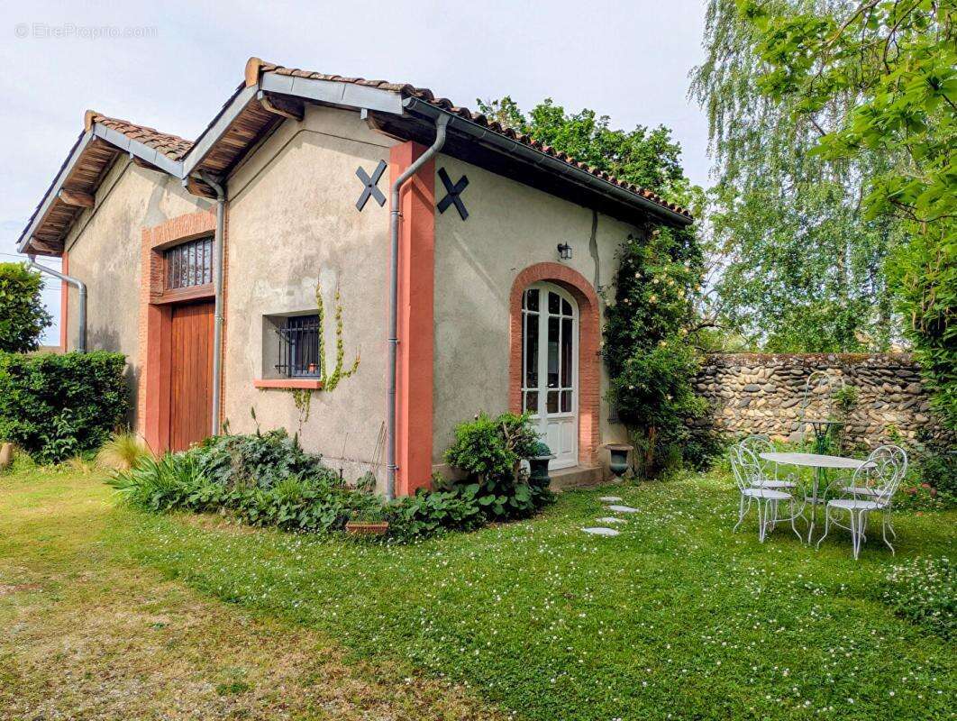 Maison à CAZERES