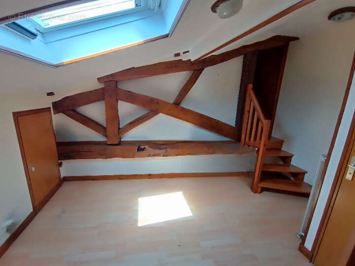 Maison de campagne avec garage et terrain non attenant - photo 7