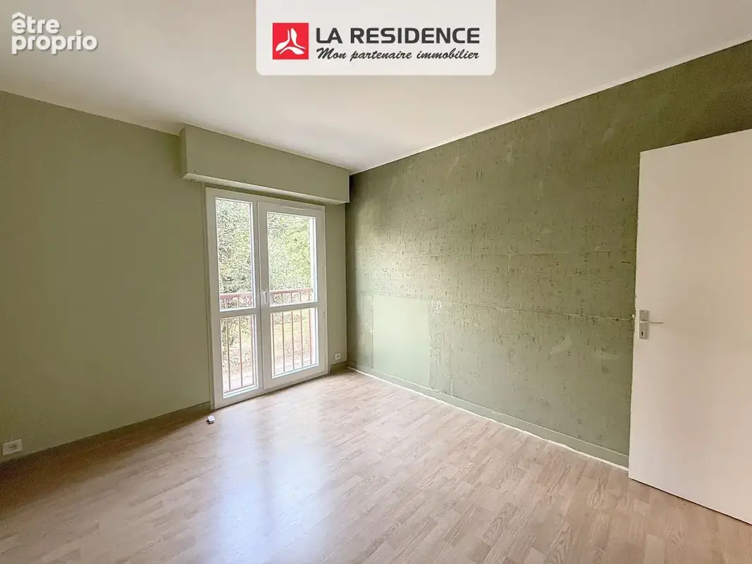 Appartement 4 pièces 79 m² à vendre à Velizy-Villacoublay (78140) - photo 7