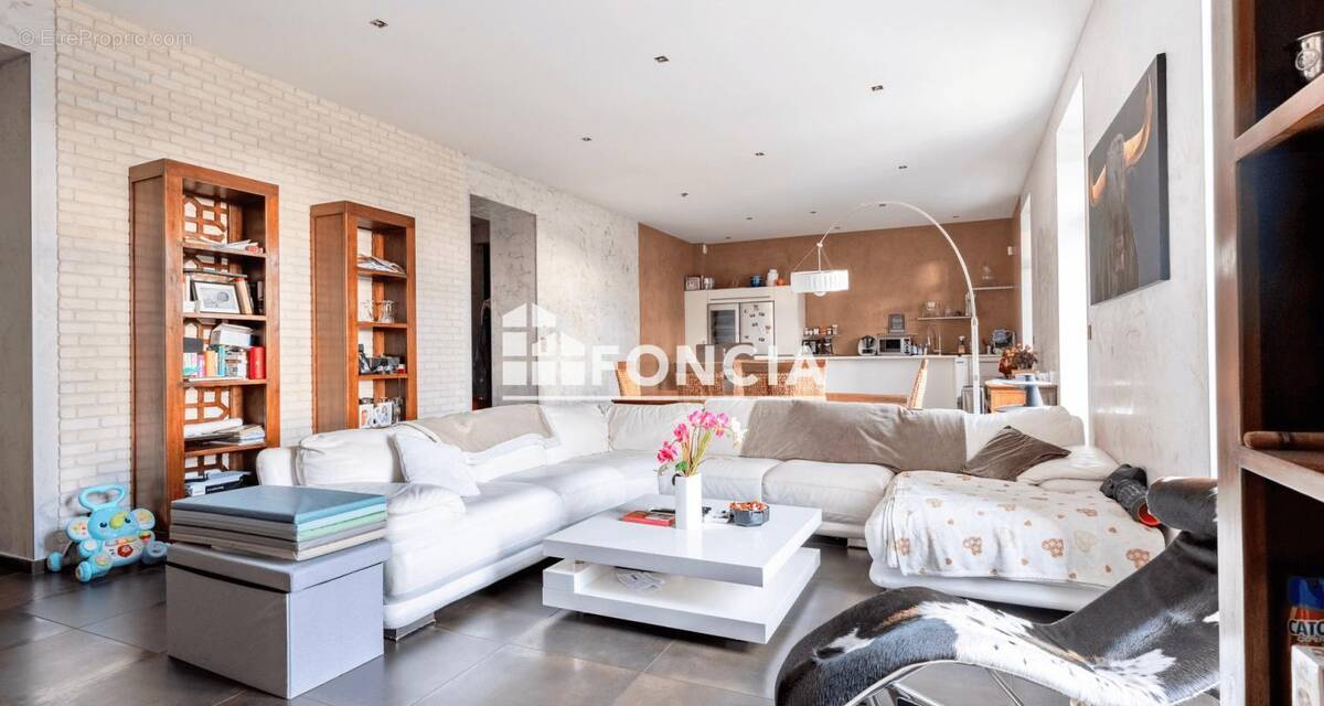 Appartement à FRANCHEVILLE