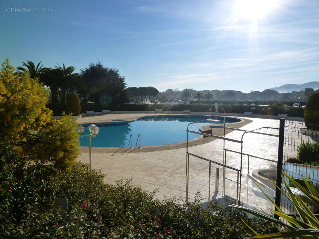 Appartement à MANDELIEU-LA-NAPOULE
