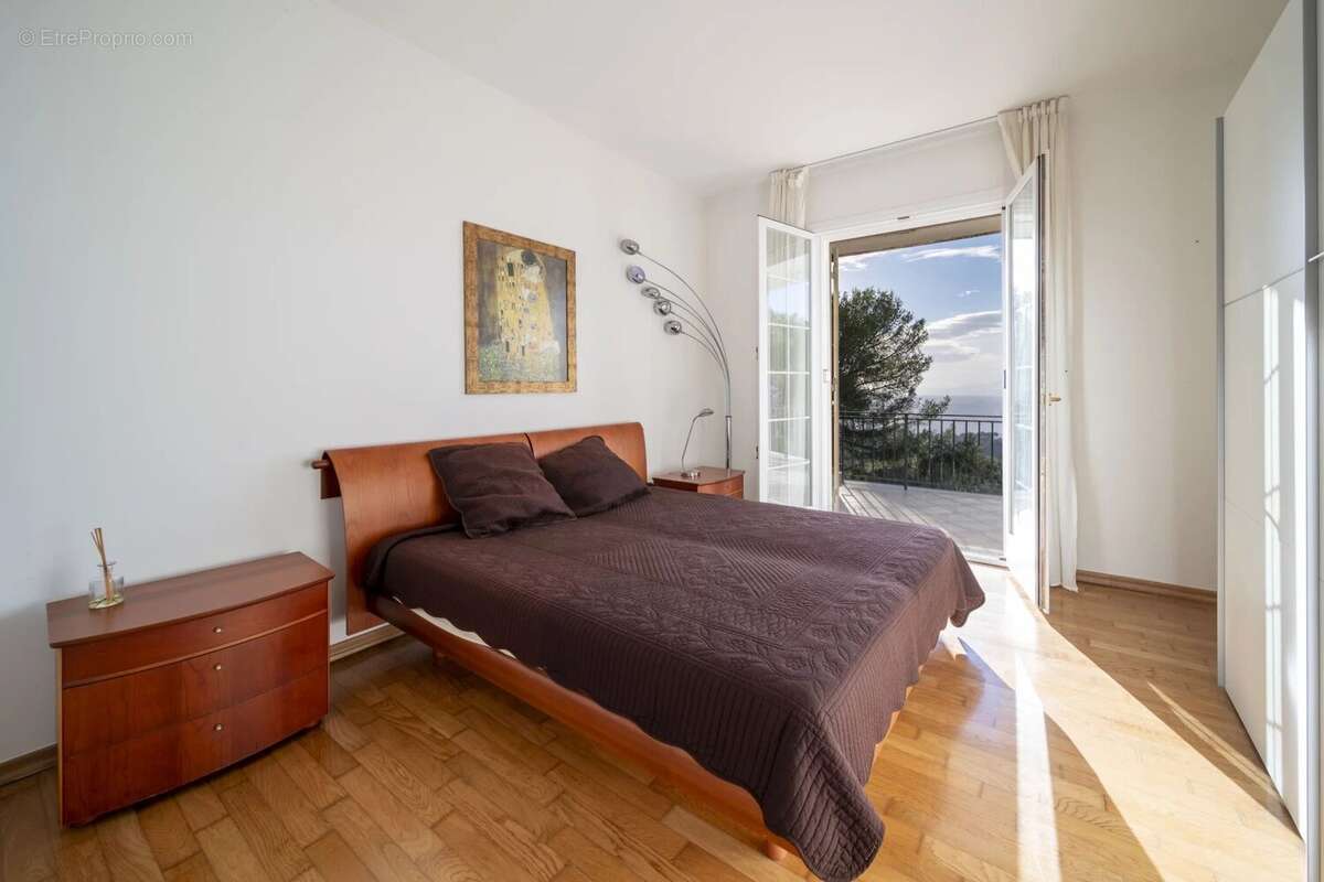 Mont leuze – villa 308 m² sur terrain de 2 550 m² – vue panoramique mer & montagnes - photo 11