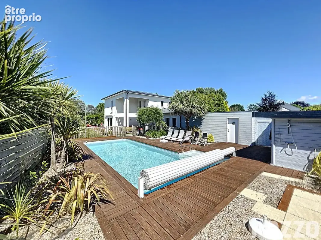 VILLA à Carolles 8 pièce(s) 270 m2 secteur privilégié plage et commerces à 3 mn en vélo - photo 16