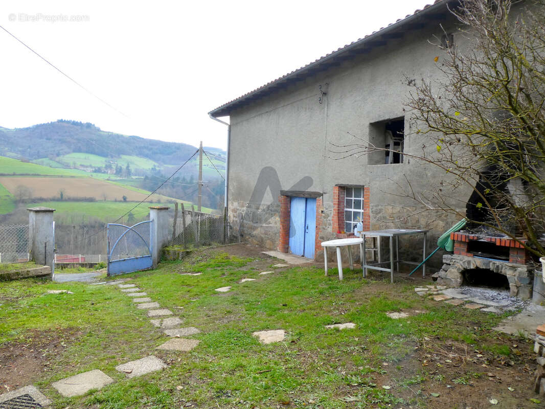 Maison à SAINT-GENIS-L'ARGENTIERE