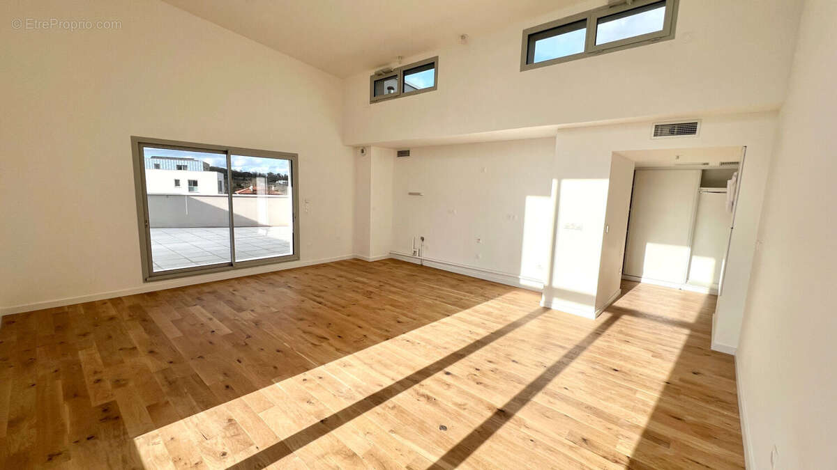 Appartement à AUZEVILLE-TOLOSANE