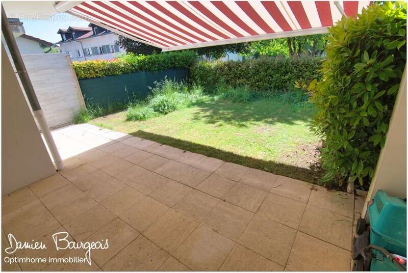 Appartement à SERGY