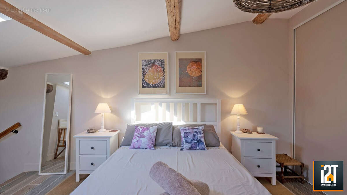 Maison à GARRIGUES-SAINTE-EULALIE