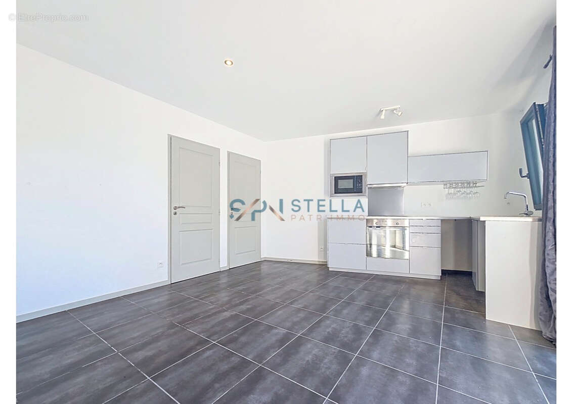 Appartement à CAURO