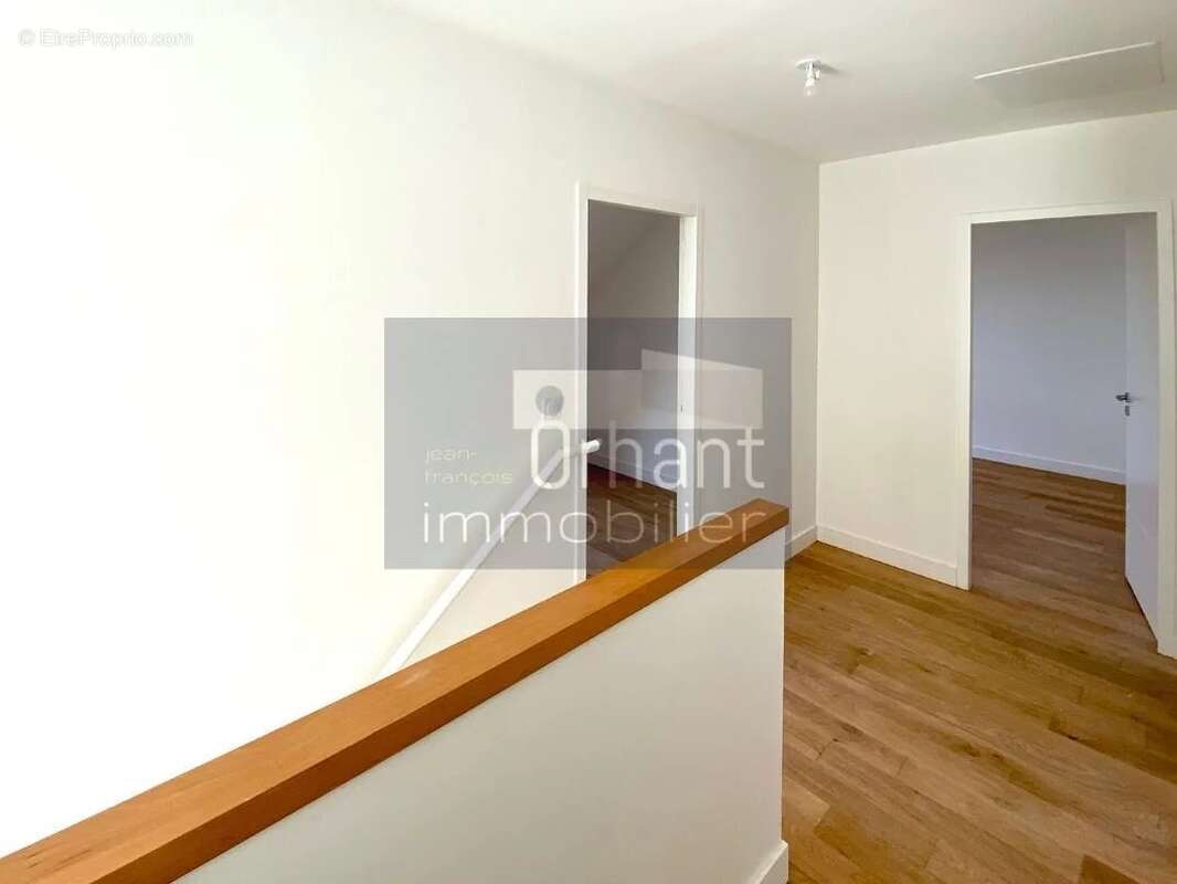 Maison à LARMOR-BADEN