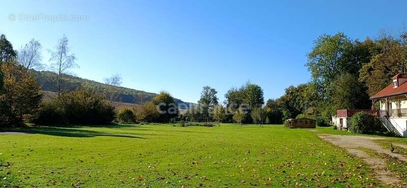 Maison à PRECY-SUR-VRIN