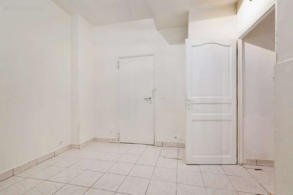 Appartement à PARIS-8E