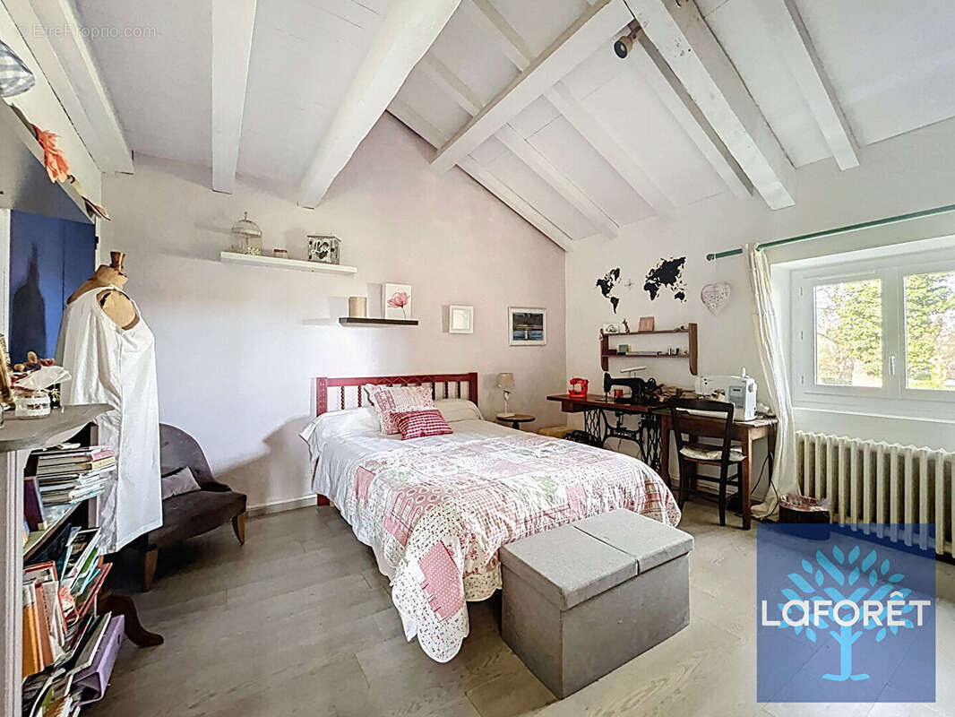 Maison à SAINT-GEOURS-DE-MAREMNE