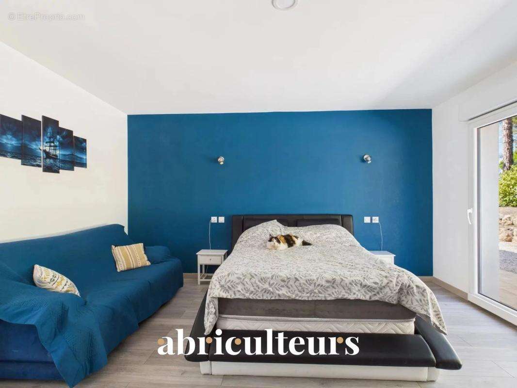 Belle villa contemporaine/vue panoramique en vente à Bagnols-en-Forêt (83600) - photo 11