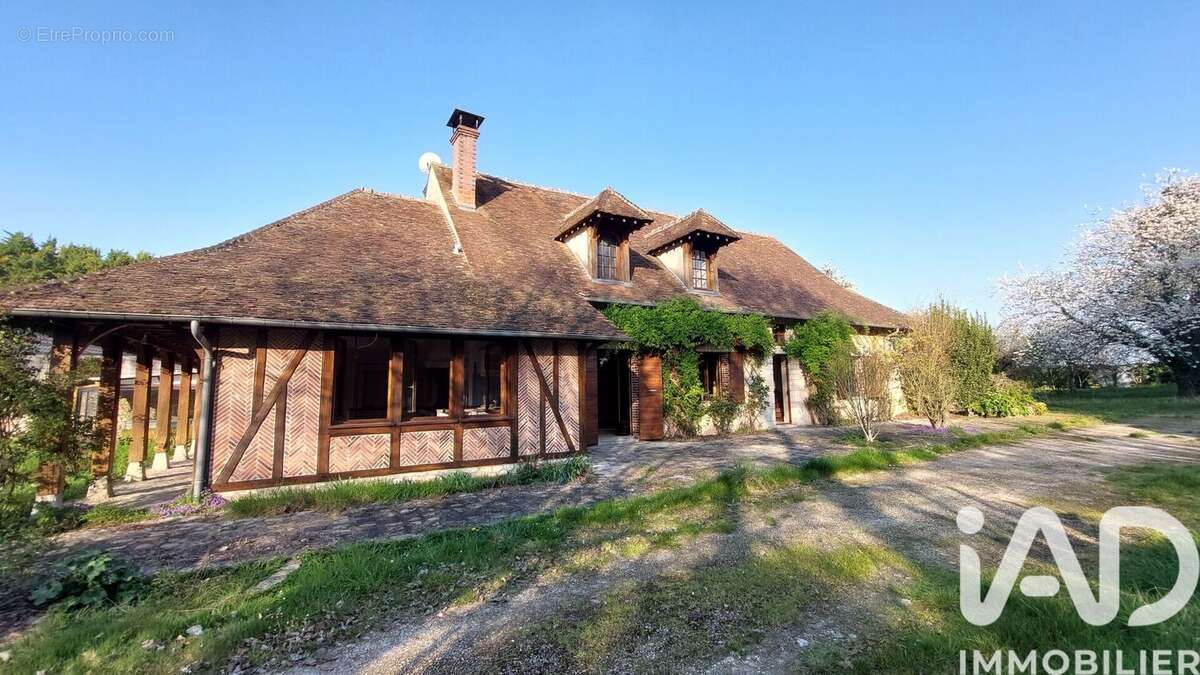 Photo 2 - Maison à MONTARGIS