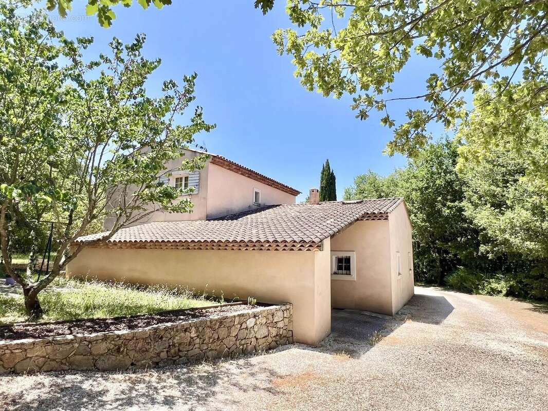 Maison à LA CELLE