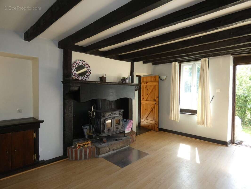 Maison 69 m² à Saint-Pardoux-Les-Cards  - photo 2