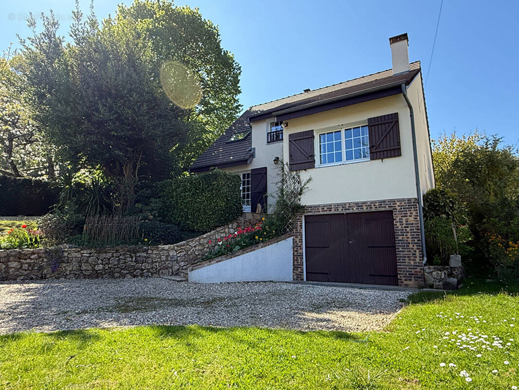 Maison à CHEVREUSE