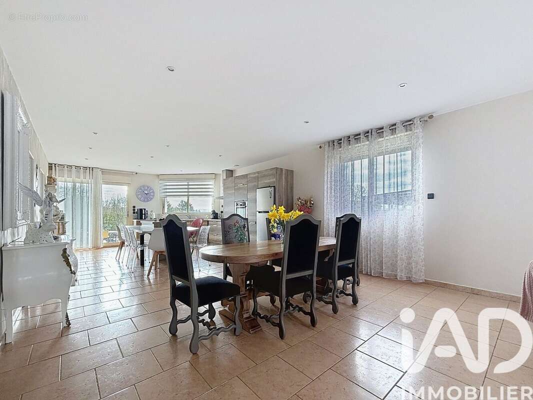 Photo 4 - Maison à BELLEVILLE-SUR-MEUSE