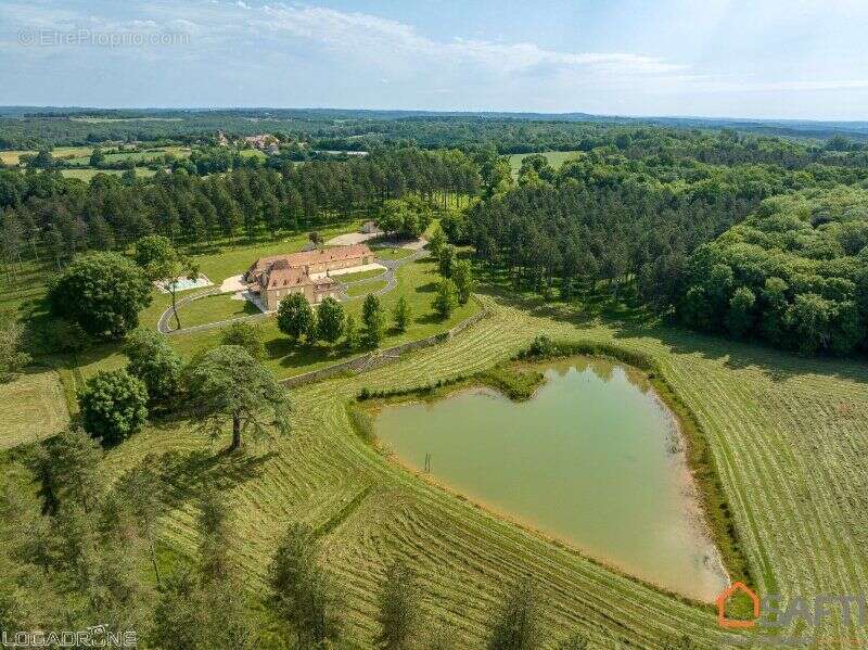 Photo 2 - Maison à PRESSIGNAC-VICQ