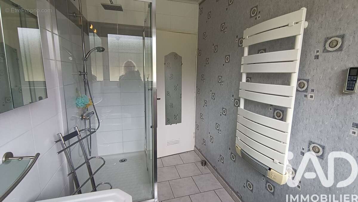 Photo 8 - Maison à BUSSAC-FORET