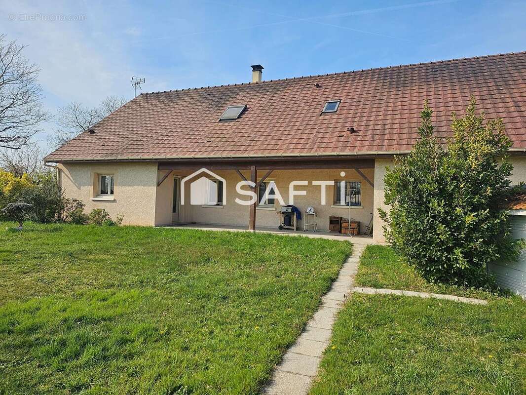 Photo 2 - Maison à OUROUX-SUR-SAONE