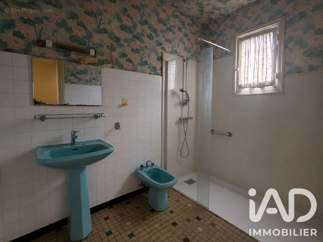 Maison 86 m² à Saint-Medard-De-Guizieres  - photo 4