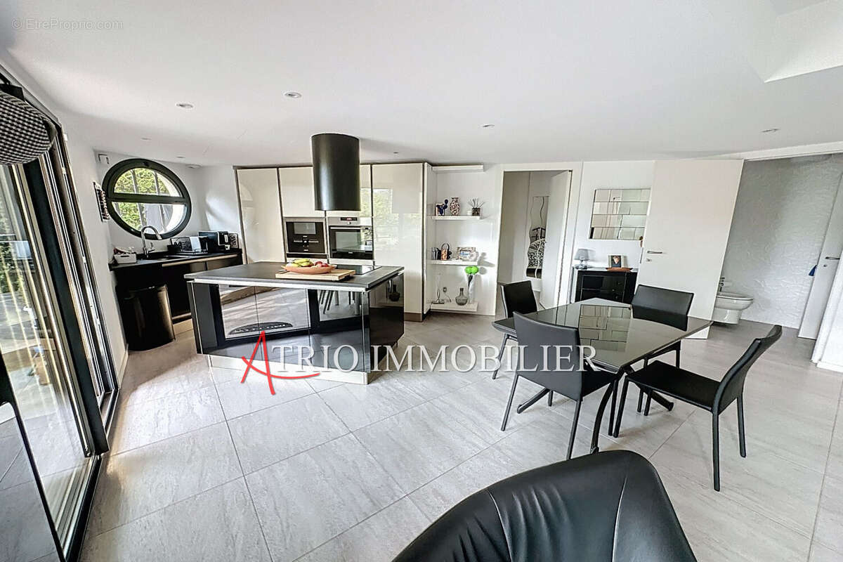 Appartement à CAGNES-SUR-MER